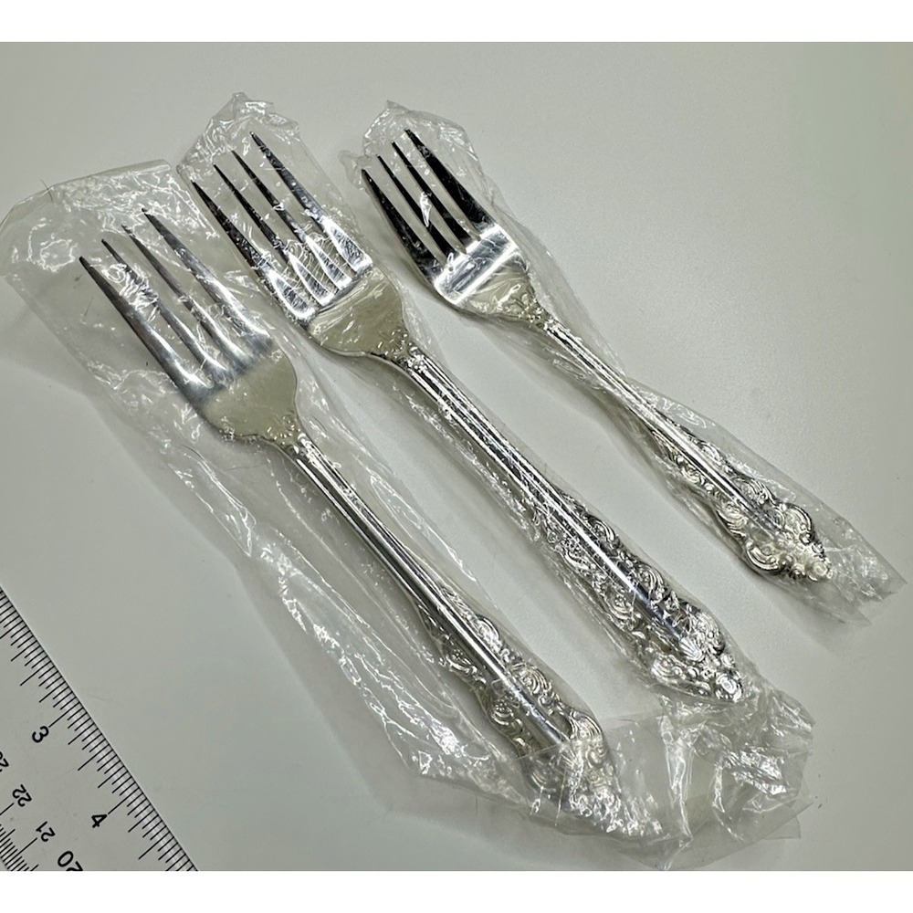 Ecko Eterna Lillianne Silver Plate Flatware 2 Dinner Forks 1 Salad Fork New